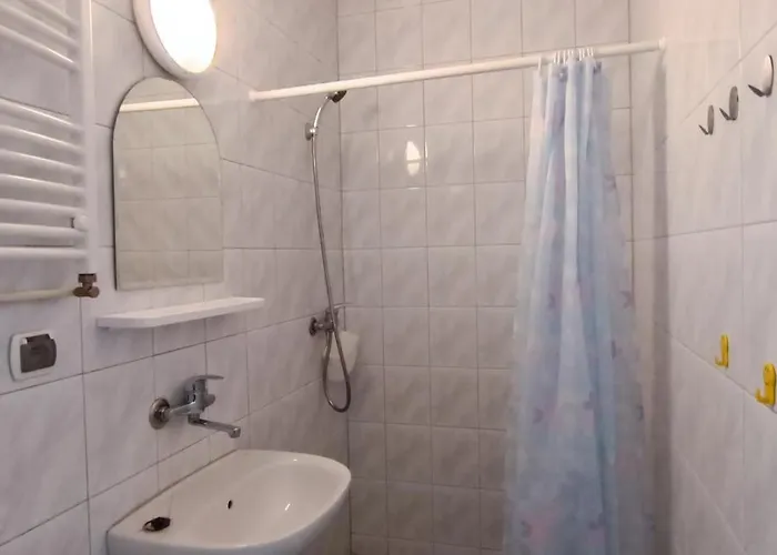 Homestay Goscinne Elzbieta Chylinska *