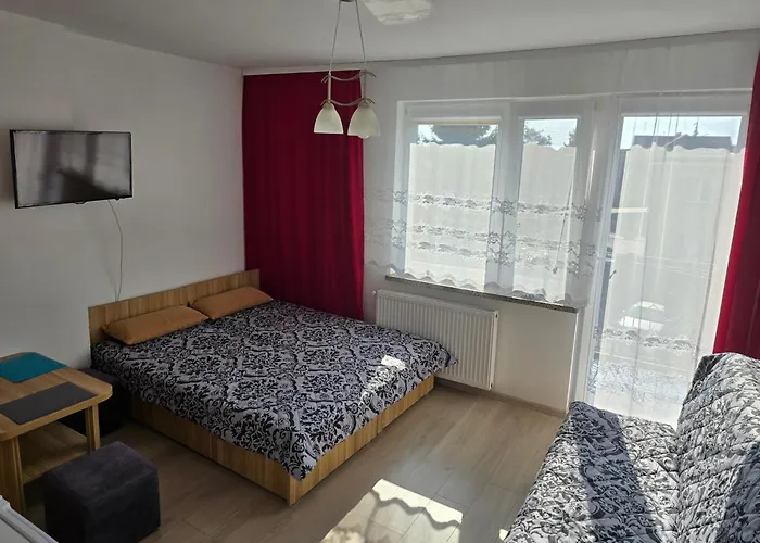 Goscinne Elzbieta Chylinska *